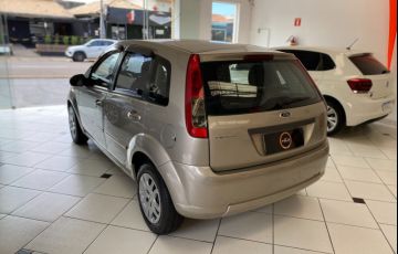 Ford Fiesta 1.0 Rocam Hatch 8v - Foto #4