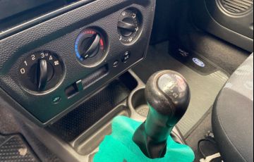Ford Fiesta 1.0 Rocam Hatch 8v - Foto #6
