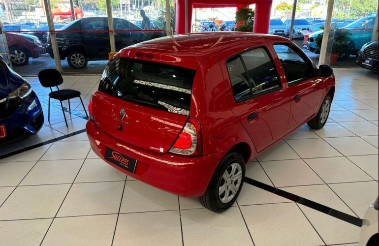 Renault Clio 1.0 Expression 16v - Foto #2