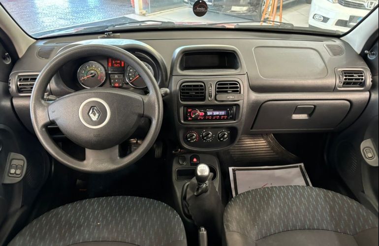 Renault Clio 1.0 Expression 16v - Foto #8