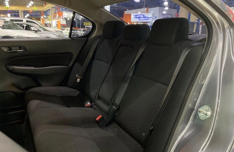 Honda City 1.5 I-vtec Ex - Foto #8