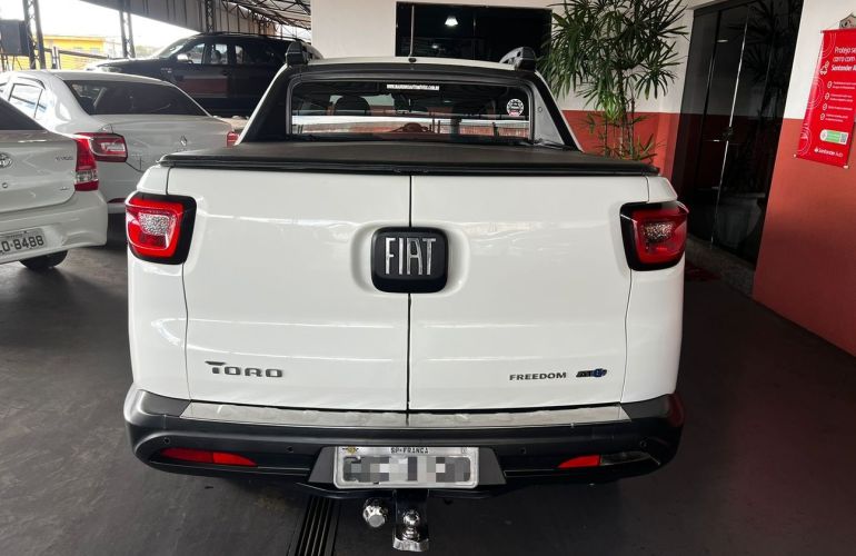 Fiat Toro 1.8 16V Evo Freedom - Foto #5