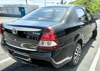 Toyota Etios Sedan Platinum 1.5 (Flex)