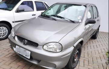 Chevrolet Corsa Sedan 1.0 8V