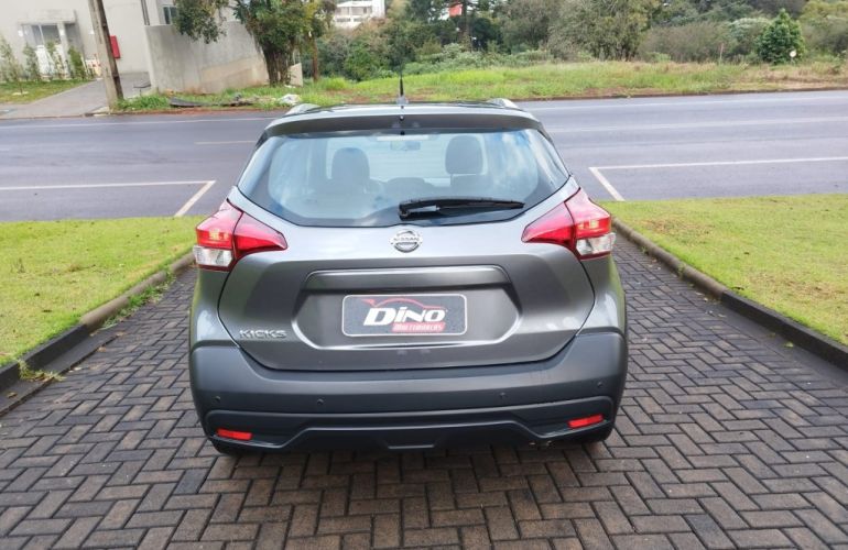 Nissan Kicks 1.6 S CVT (Flex) - Foto #9