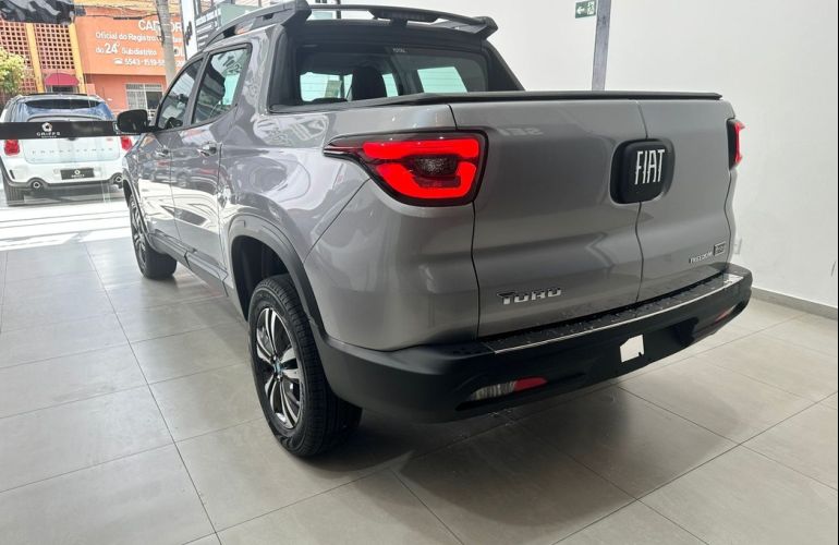 Fiat Toro 1.3 Turbo 270 Freedom At6 - Foto #5