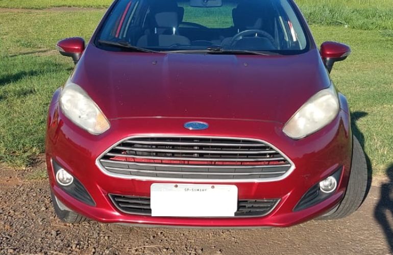 Ford New Fiesta SE 1.6 16V - Foto #4