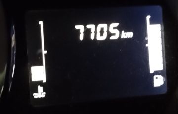 Renault Sandero Stepway 1.0 Zen - Foto #9