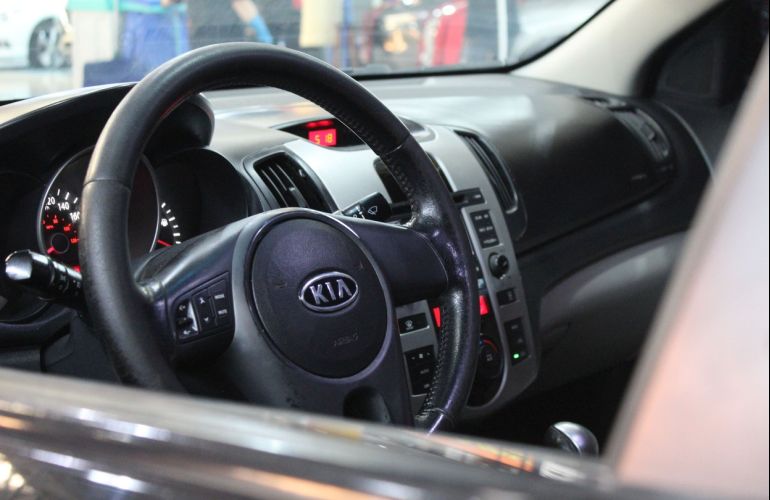 Kia Cerato 1.6 Ex2 Sedan 16v - Foto #9