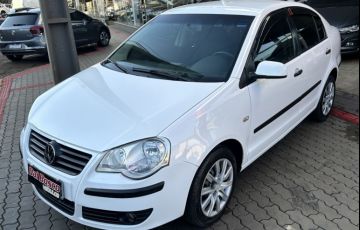 Volkswagen Polo Sedan 1.6 8V