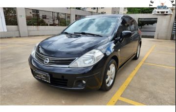 Nissan Tiida 1.8 SL 16V Flex 4p Automático