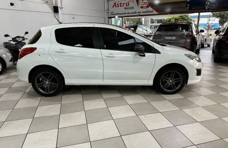 Peugeot 308 Griffe 1.6 THP (Aut) - Foto #1