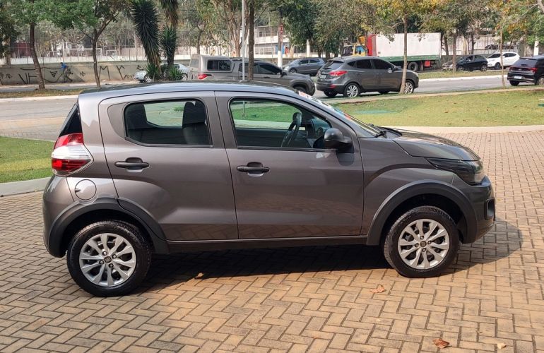 Fiat Mobi 1.0 8V Evo Like - Foto #6