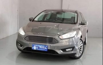 Ford Focus Sedan Titanium 2.0 PowerShift