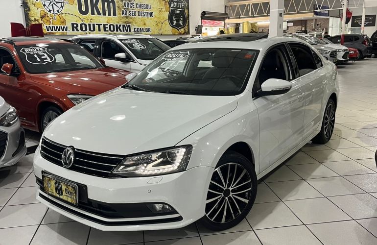 Volkswagen Jetta 2.0 TSi Highline 211cv - Foto #2