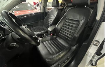 Volkswagen Jetta 2.0 TSi Highline 211cv - Foto #5