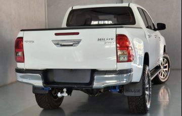Toyota Hilux 2.7 CD SRV (Aut) - Foto #5