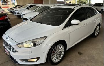 Ford Focus Sedan Titanium 2.0 16V (Aut)