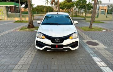 Toyota Etios 1.3 X 16V Flex 4p Manual - Foto #2