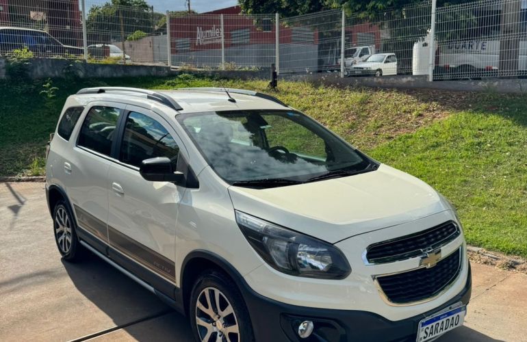 Chevrolet Spin 1.8 Activ 8v - Foto #2