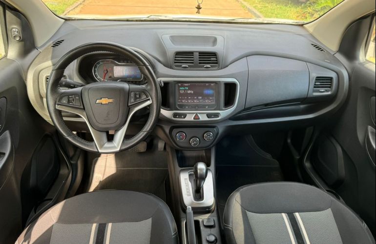 Chevrolet Spin 1.8 Activ 8v - Foto #9