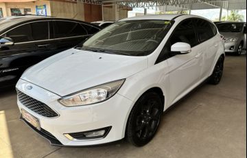 Ford Focus Hatch SE 2.0 16V PowerShift