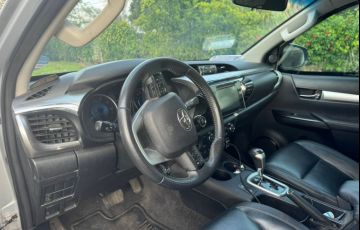 Toyota Hilux 2.8 TDI SRX CD 4x4 (Aut)