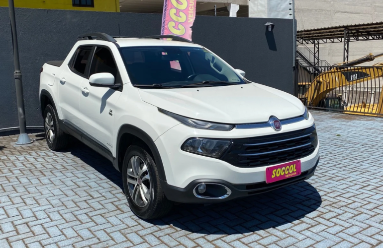 Fiat Toro Freedom 2.4 TigerShark AT9 (Flex) - Foto #1