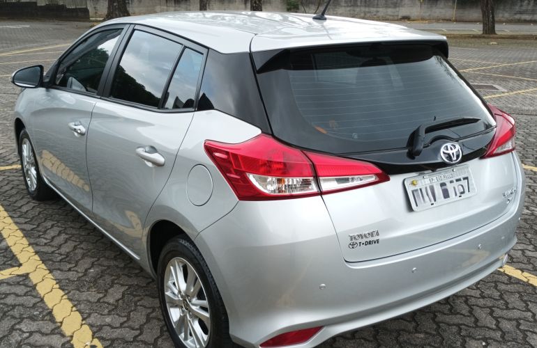 Toyota Yaris 1.3 XL Plus Tech CVT (Flex) - Foto #3