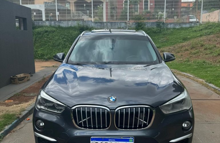 BMW X1 2.0 16V Turbo Sdrive20i X-line - Foto #1