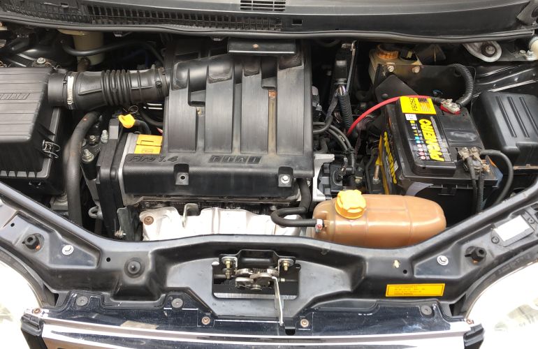 Fiat Idea ELX 1.4 (Flex) - Foto #10