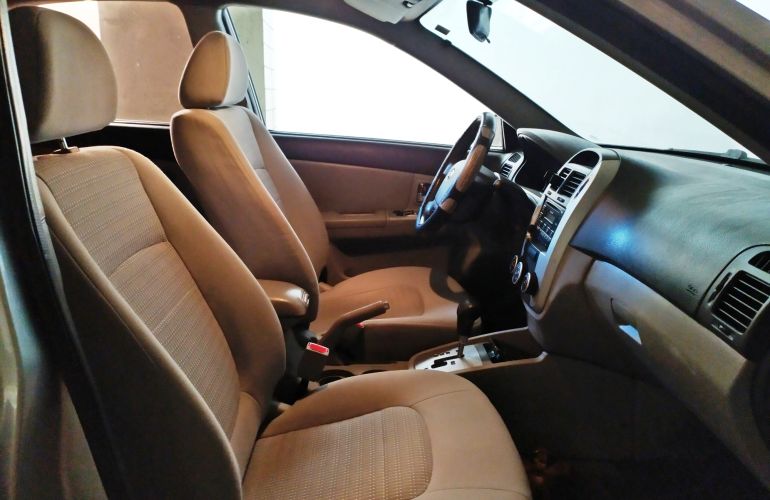 Kia Cerato 1.6 16V (aut) - Foto #7