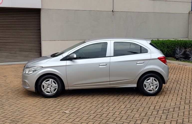 Chevrolet Onix 1.0 MPFi Joy 8v - Foto #2