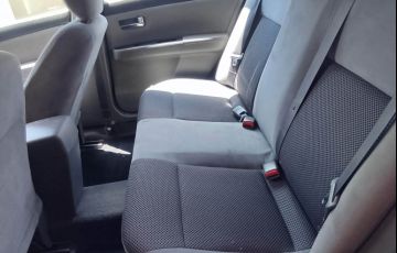 Nissan Sentra 2.0 16V - Foto #6