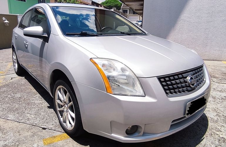 Nissan Sentra 2.0 16V - Foto #2