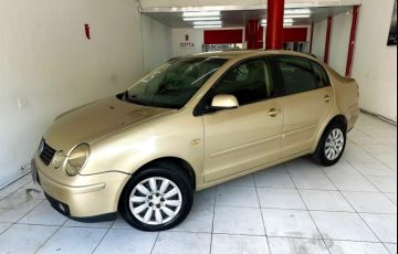 Volkswagen Polo Sedan 2.0 Mi 8V Gasolina 4p Manual - Foto #3