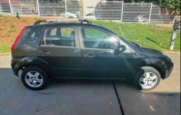 Ford Fiesta 1.6 MPi Hatch 8v - Foto #4