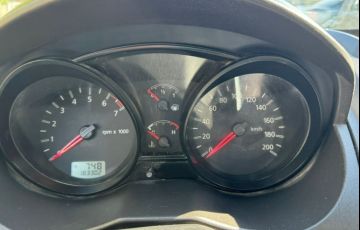Ford Fiesta 1.6 MPi Hatch 8v - Foto #10
