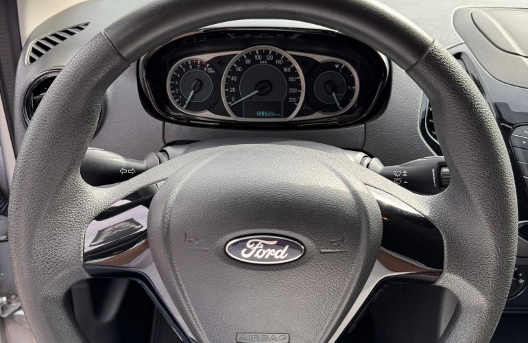 Ford Ka Sedan SE Plus 1.5 16v (Flex) - Foto #4