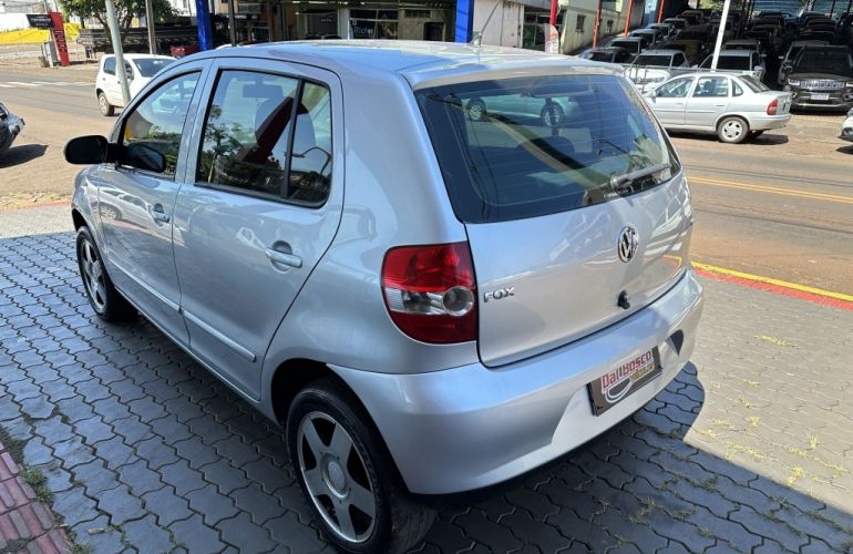 Volkswagen Fox 1.6 8V (Flex) - Foto #6