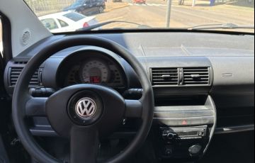 Volkswagen Fox 1.6 8V (Flex) - Foto #8