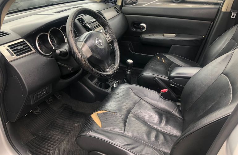 Nissan Tiida SL 1.8 (flex) - Foto #8