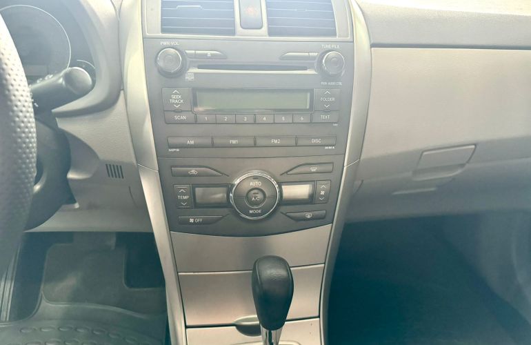 Toyota Corolla Sedan GLi 1.8 16V (flex) - Foto #4