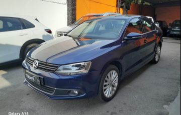 Volkswagen Jetta 2.0 TSi Highline 211cv