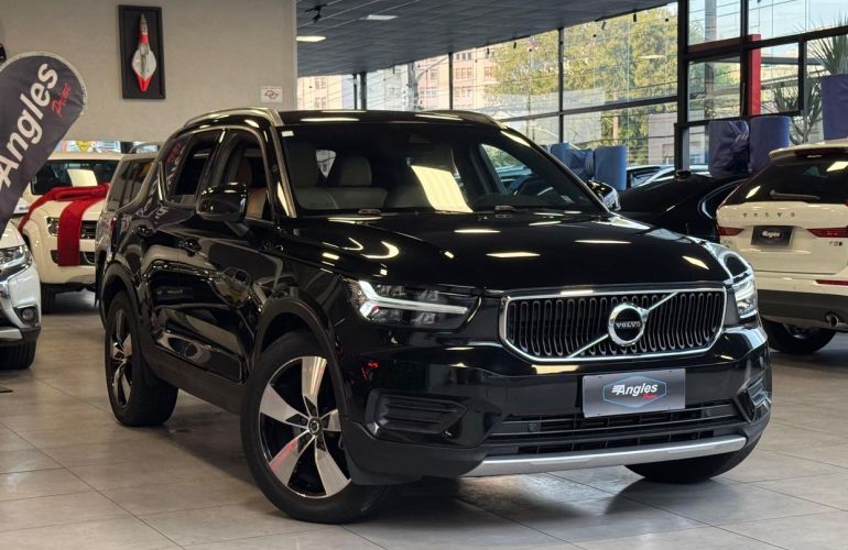 Volvo XC40 2.0 T5 Momentum AWD - Foto #4