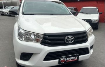 Toyota Hilux 2.8 TDI STD CD 4x4 - Foto #2
