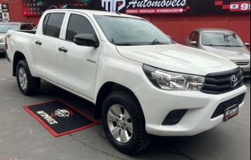 Toyota Hilux 2.8 TDI STD CD 4x4 - Foto #3