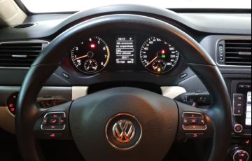 Volkswagen Jetta 2.0 TSi Highline 211cv - Foto #6