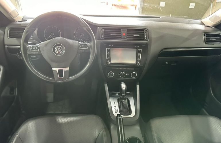 Volkswagen Jetta 2.0 Comfortline Flex 4p Tiptronic - Foto #5