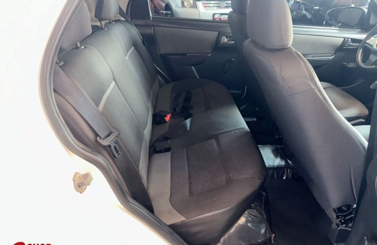 Chevrolet Celta LT 1.0 (Flex) - Foto #4